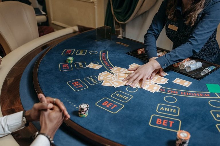 Benefits of playing baccarat
